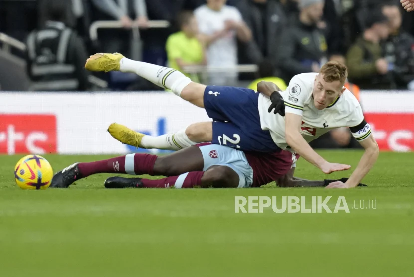 Pertarungan Sengit di Premier League: Tottenham dan West Ham Berjuang Menghindari Degradasi