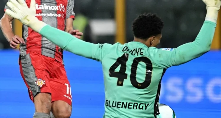 Pertarungan Sengit Udinese vs Cremonese: Maduka Okoye Raih Penghargaan
