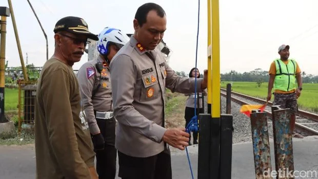 Polri Akan Pasang ETLE di Perlintasan Sebidang, Utamakan Edukasi Bukan Sekadar Tilang