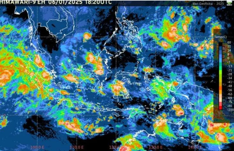 Prakiraan Cuaca Hari Ini: Waspada Hujan dan Berawan di Berbagai Wilayah