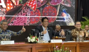 Purbaya Yudhi Sadewa Bebaskan Pajak Merger BUMN demi Efisiensi