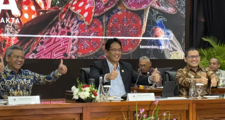 Purbaya Yudhi Sadewa Bebaskan Pajak Merger BUMN demi Efisiensi