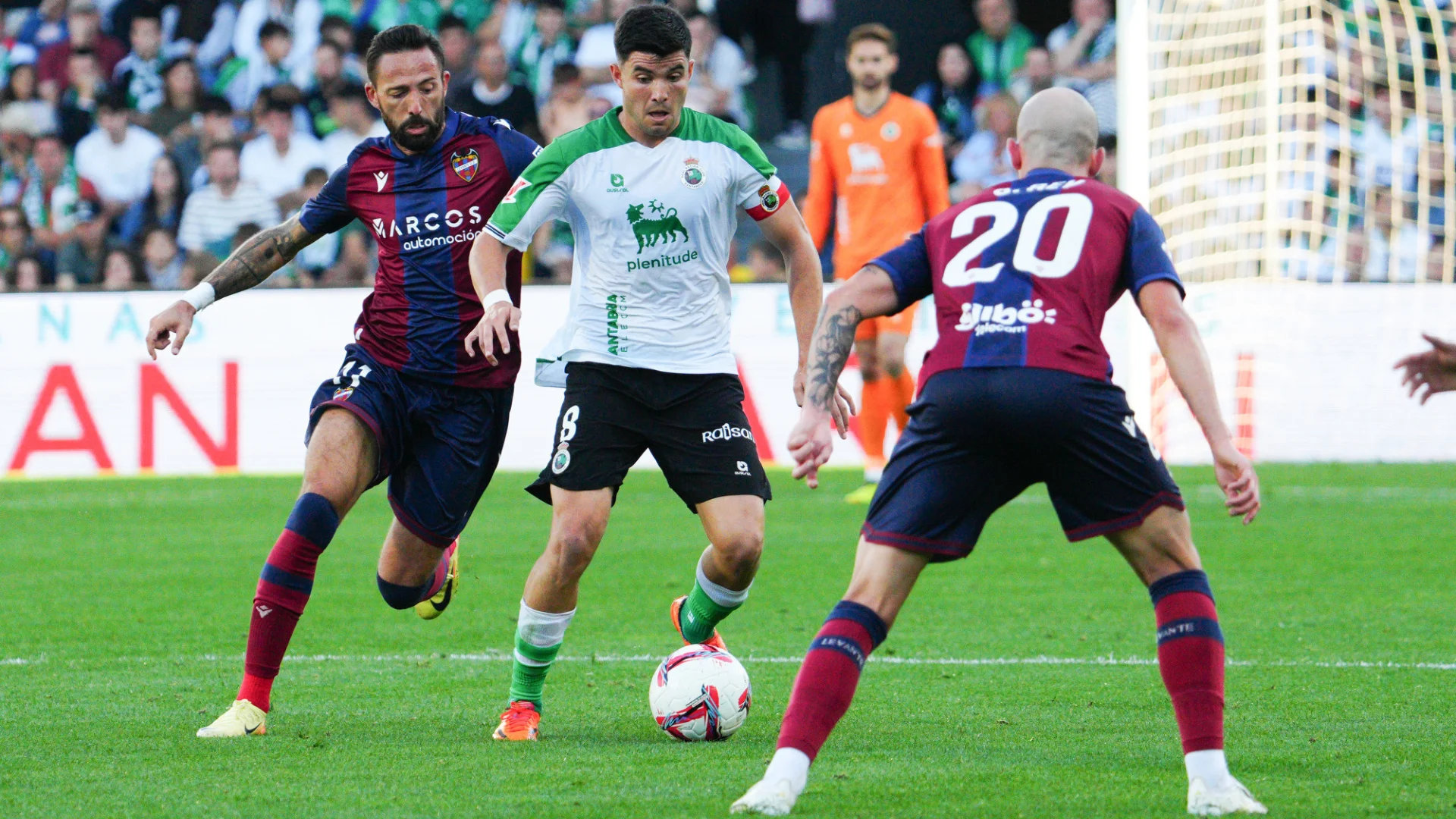 Racing Santander Kembali ke La Liga Setelah 14 Tahun, Ezequiel Garay Berbagi Pengalaman di Real Madrid