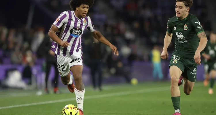 Racing Santander Kembali ke La Liga Setelah 14 Tahun, Real Valladolid Alami Kekalahan