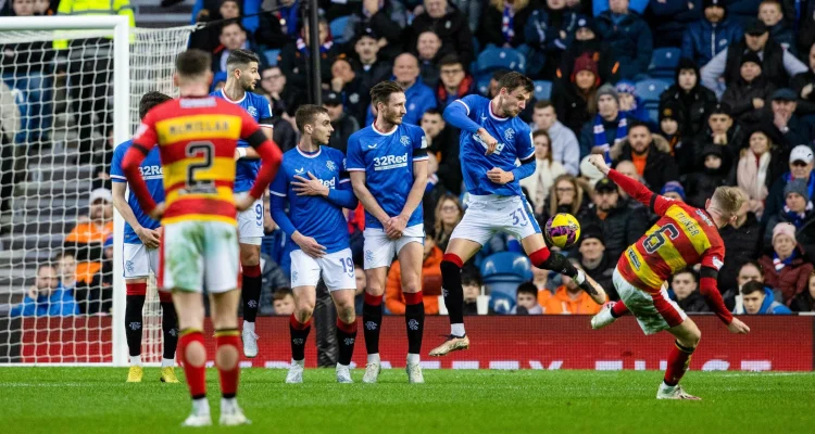 Rangers dan Partick Thistle Berhasil Mencapai Puncak Prestasi di Skotlandia