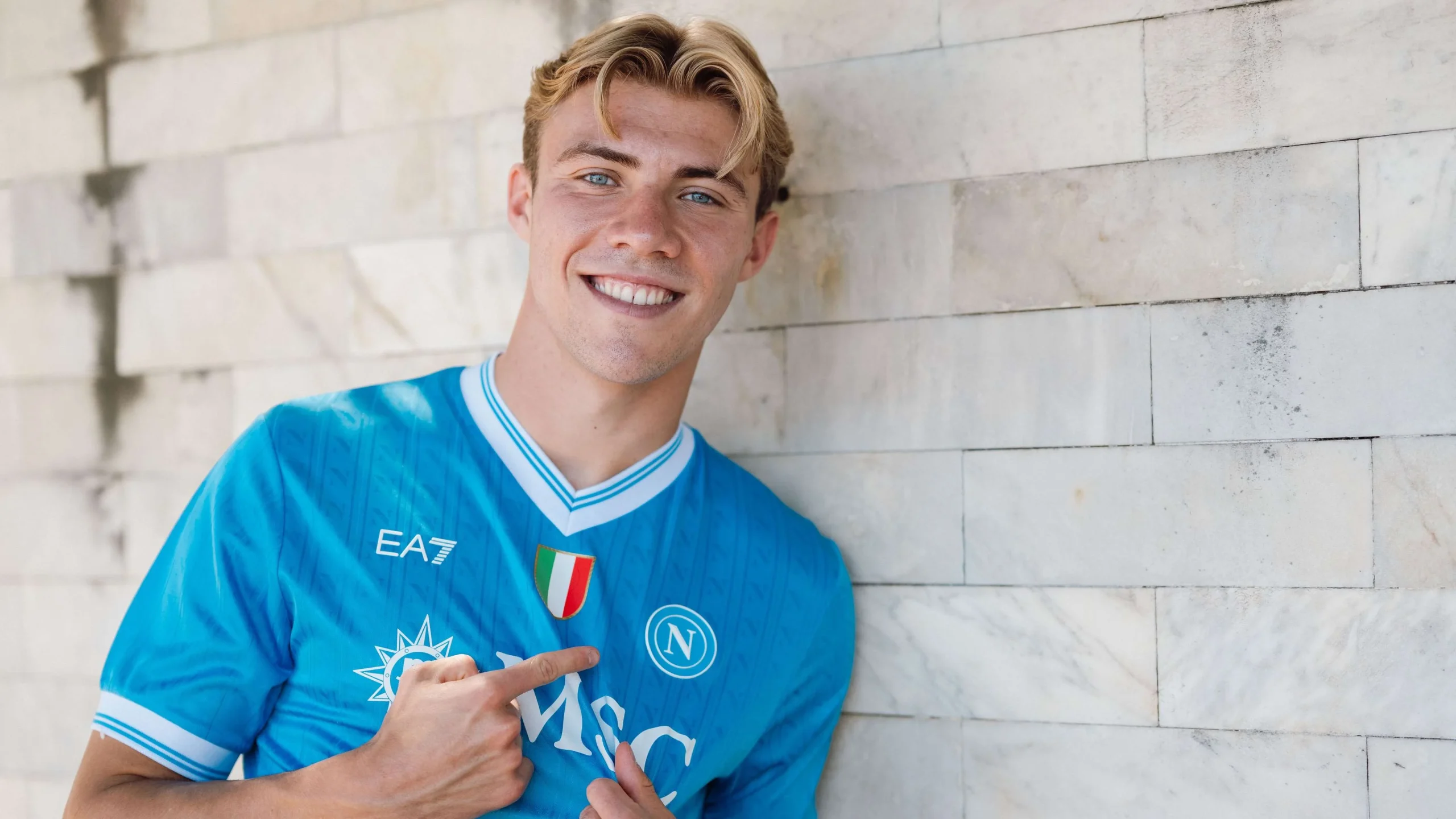 Rasmus Højlund: Siapa Dia?