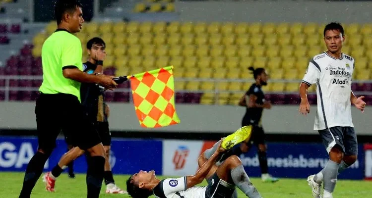 RB Mengalami Cedera: Dampaknya pada Tim dan Pemain
