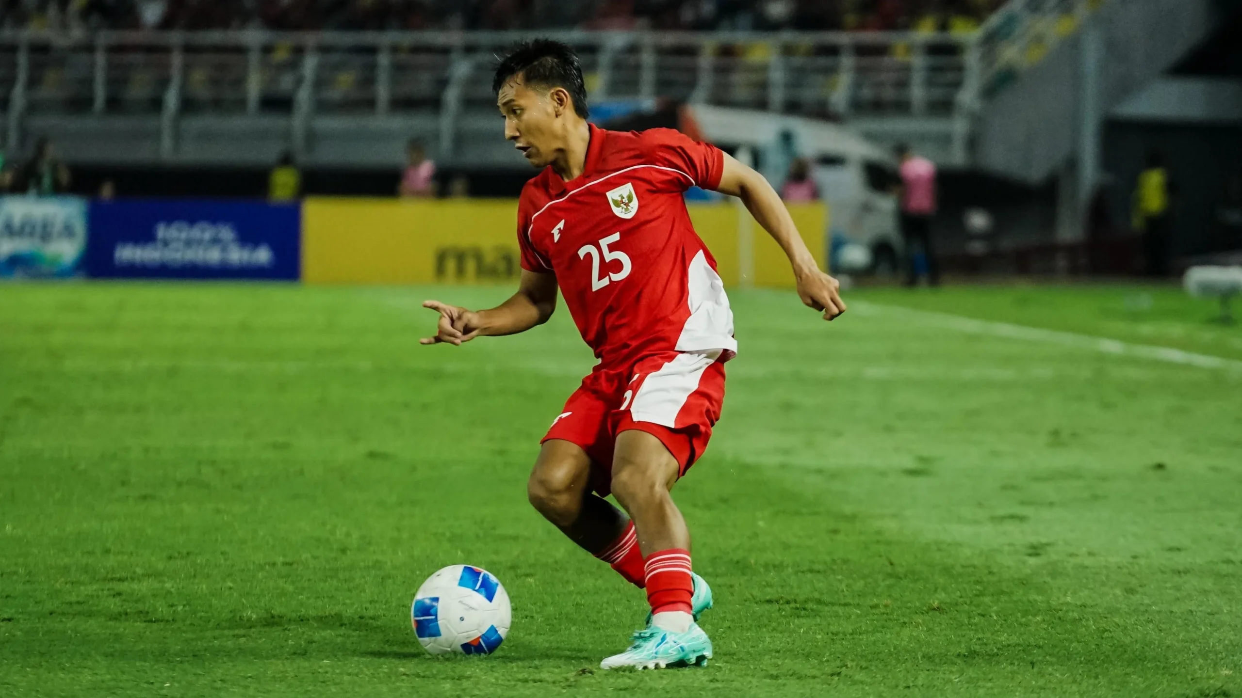 Rizky Ridho Siap Redam Beckham Putra, Persija Jakarta Persiapkan Duel Besar Lawan Persib Bandung