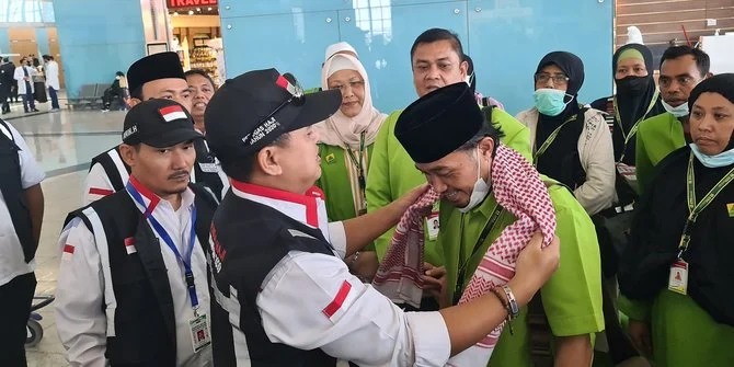 Rombongan Perdana Haji Khusus Indonesia Tiba di Madinah, Program Arbain 8‑10 Hari Dijamin Pengawasan Ketat