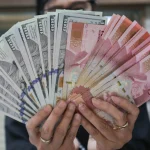 Rupiah Capai Rekor Terlemah Baru, Potensi Tembus Rp 17.500 Per Dolar AS