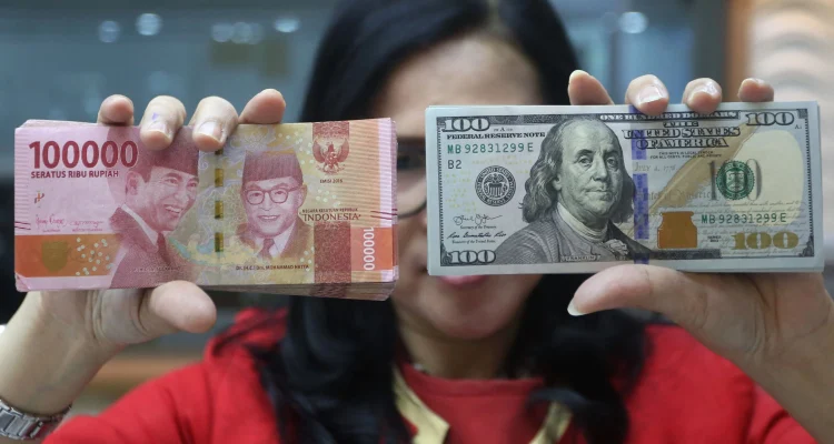 Rupiah Tembus Rp17.400: BI Siapkan Intervensi Ganda untuk Redam Tekanan Global