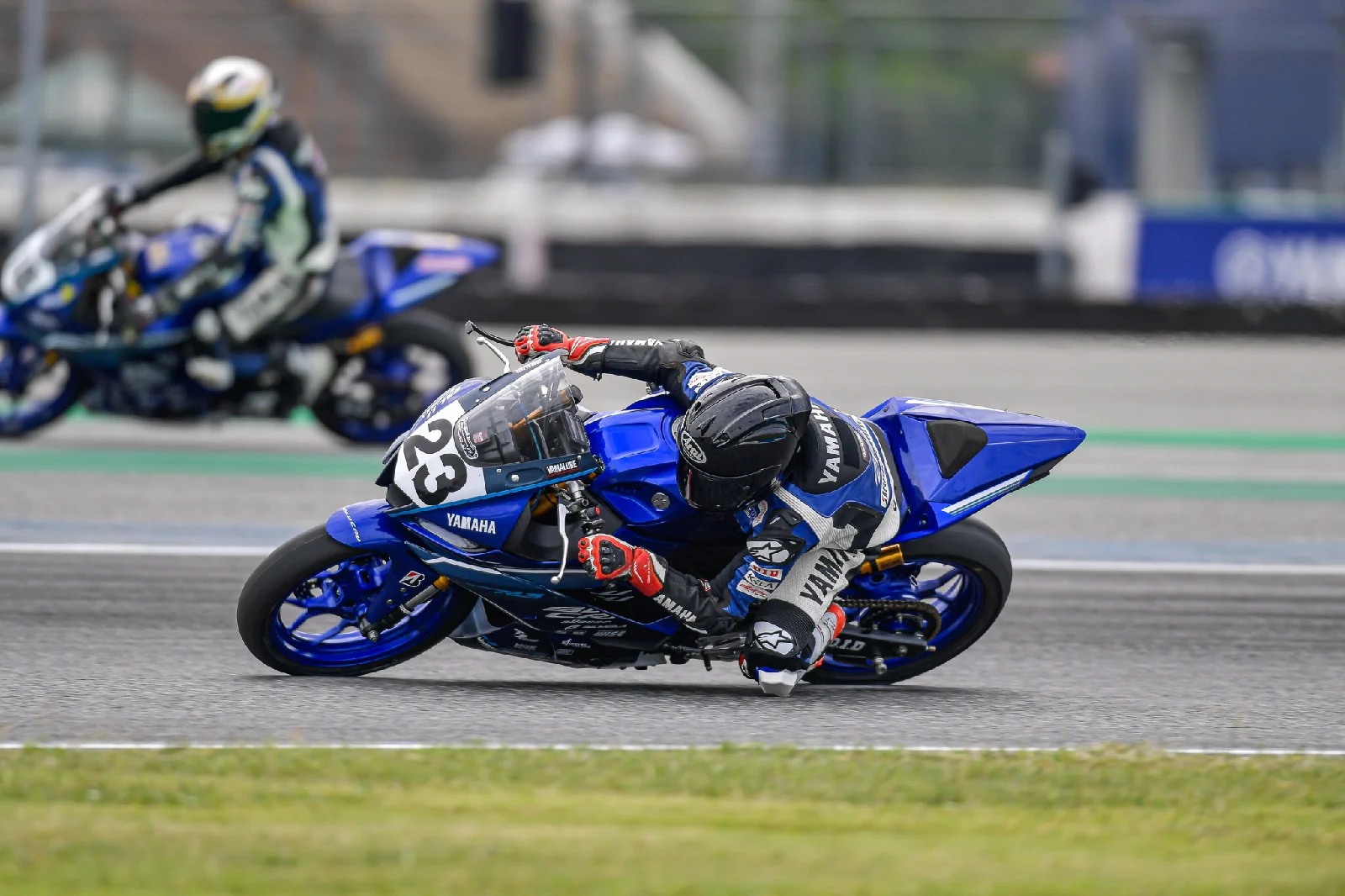 Sabian Fathul Ilmi, Pembalap 13 Tahun Asal Indonesia, Raih Juara di Yamaha R3 BLU CRU Asia‑Pacific di Australia