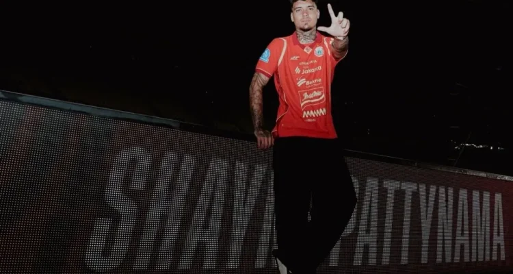 Shayne Pattynama: Dari Jong Utrecht ke Persija, Tantangan Minimin Menit dan Harapan Timnas