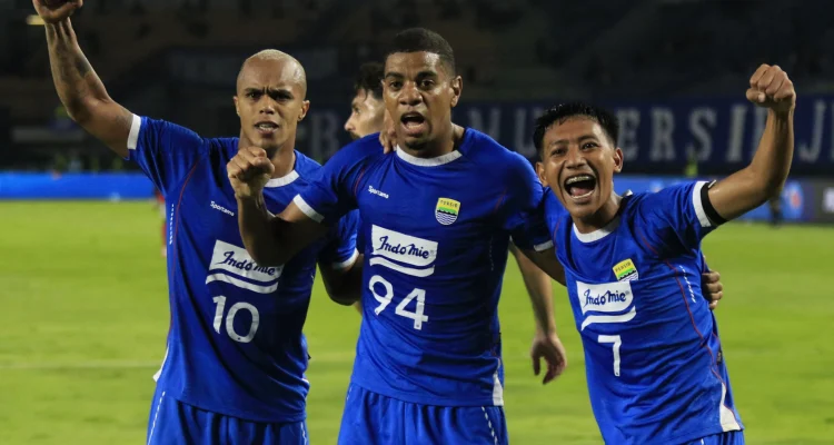 Shayne Pattynama Siap Hadapi Persib: Emosi Besar dan Ambisi Tiga Poin