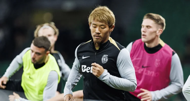 Sporting CP Melepas Hidemasa Morita, Gelondang Jepang Bergabung dengan Leeds United