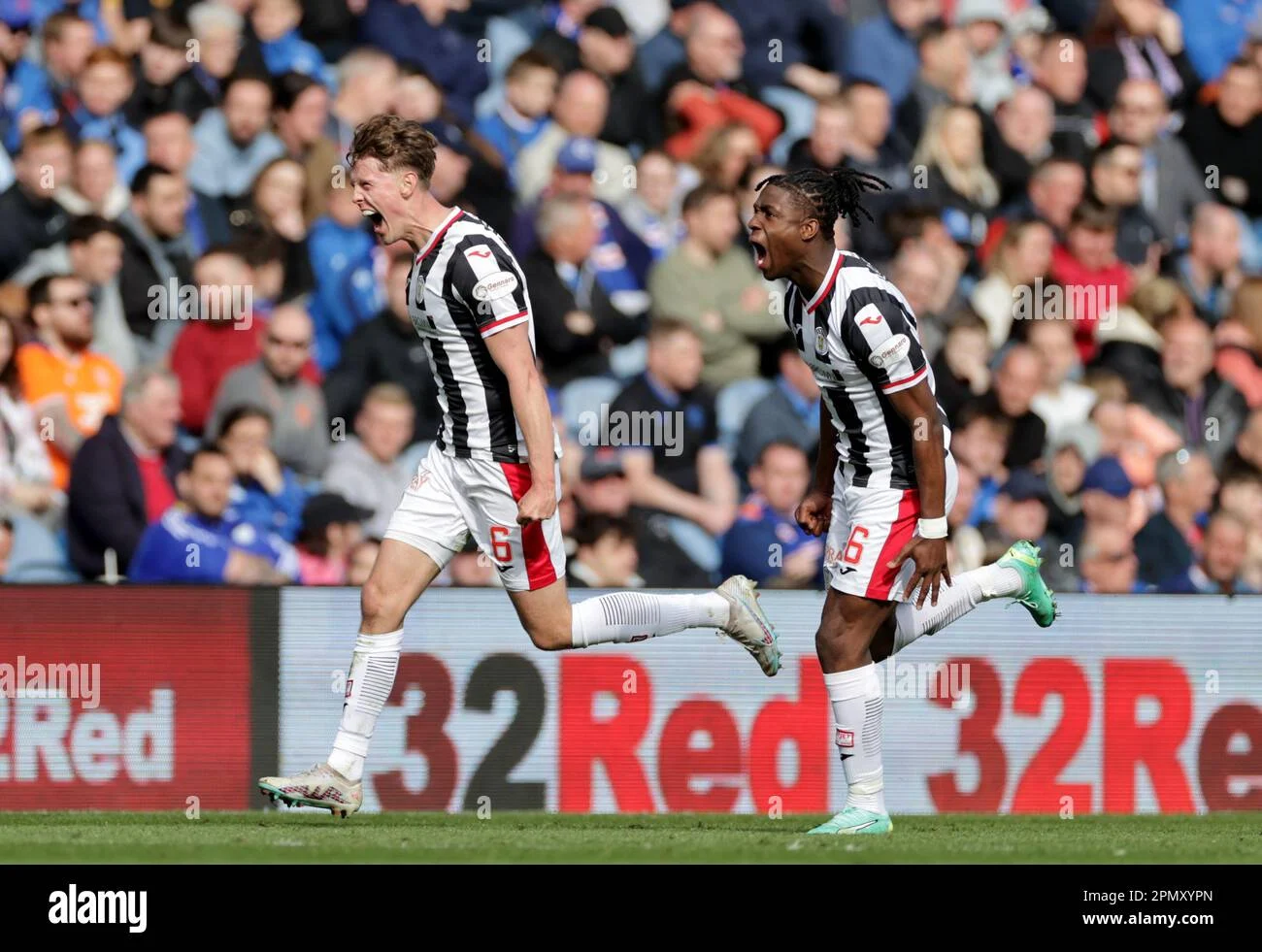 St Mirren Selamatkan Status di Premiership dengan Kemenangan atas Partick Thistle