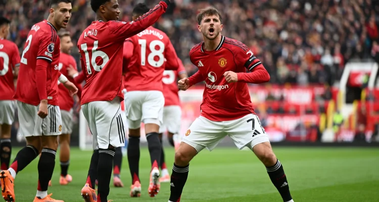 Sunderland Tahan Manchester United 0-0, Robin Roefs Jadi Sorotan