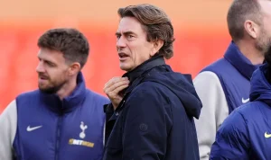 Thomas Frank Dalam Sorotan Setelah Kegagalan di Tottenham, Apakah Masa Depan di Sunderland?