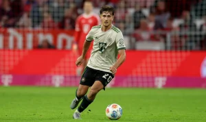 Tom Bischof dan Kesuksesannya di FC Bayern: Mencetak Gol dan Membantu Tim