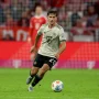 Tom Bischof dan Kesuksesannya di FC Bayern: Mencetak Gol dan Membantu Tim
