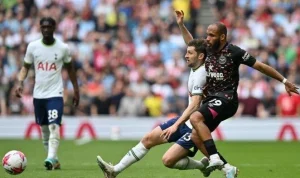Tottenham Hotspur Gagal Jauhi Zona Degradasi Setelah Berbagi Poin dengan Leeds United