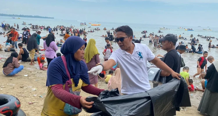 Tragedi Motor di Malaga: Menelusuri Penyebab Kematian, Upaya Keselamatan, dan Gerakan Kebersihan Pantai