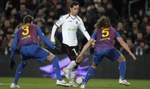 Valencia Mengalahkan Barcelona di Laga Terakhir La Liga: Hansi Flick Kecewa