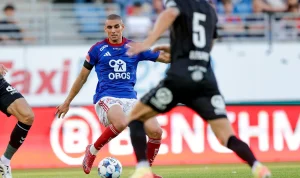 Vålerenga Menang 2-1 atas Strømsgodset, Samuel Adegbenro Bounces Back