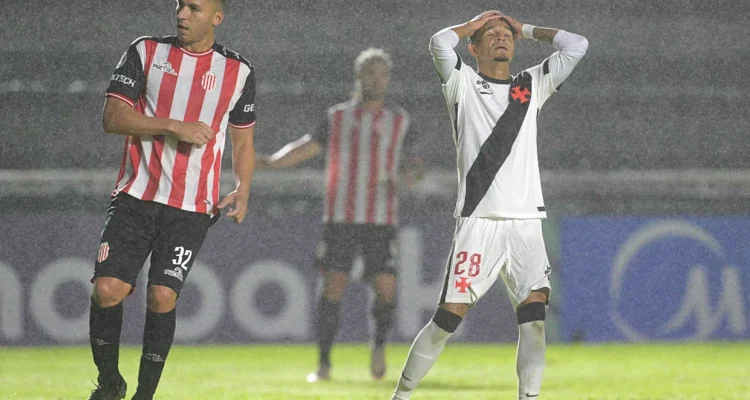 Vasco Dominasi Barracas dan Siap Menuju Playoff Sul-Americana