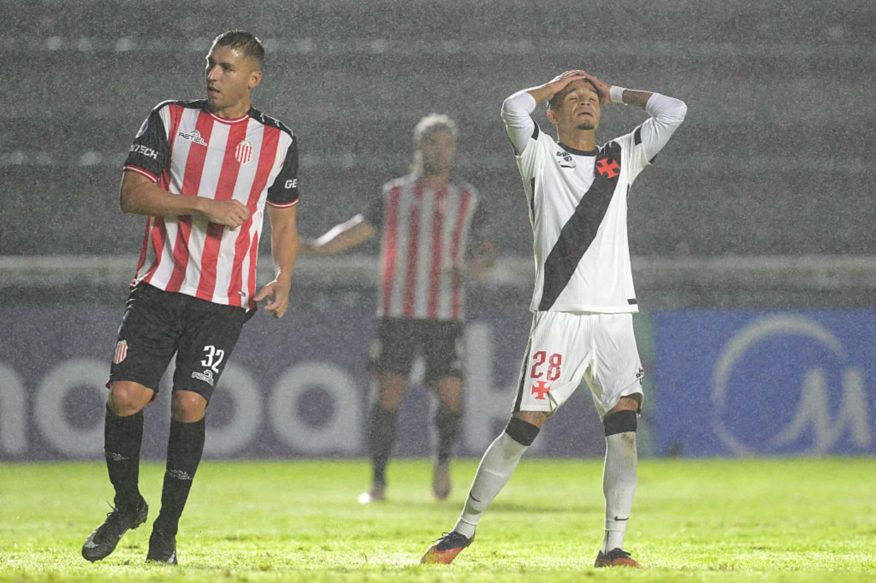 Vasco Dominasi Barracas dan Siap Menuju Playoff Sul-Americana