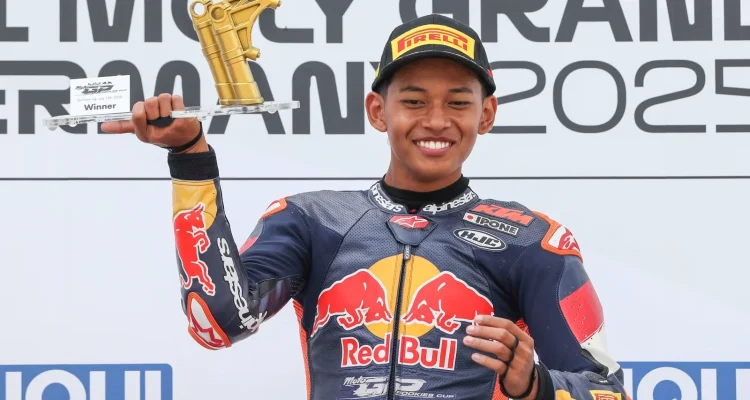 Veda Ega Pratama Tampil Gemilang di Moto3 Prancis 2026