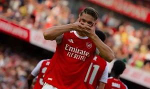 Viktor Gyökeres Buktikan Kejayaan di Arsenal: Gol Krusial Lawan Fulham dan Tantangan Julian Alvarez