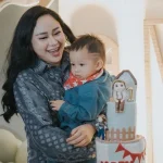 Viral! Anak Denise Chariesta Gigit Briella Saat Main, Apakah Ini Tanda Anak Aktif? Simak Analisis dan Risiko Lainnya