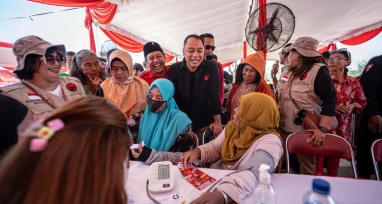 Wali Kota Surabaya Luncurkan Hotline 'Lapor Cak Eri' untuk Menerima Aduan Warga
