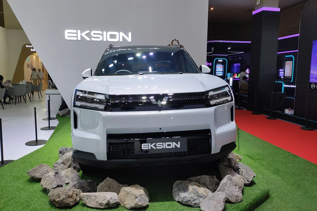 Wuling Eksion Tipe EV dan PHEV: Pilihan Baru untuk Mobil Keluarga