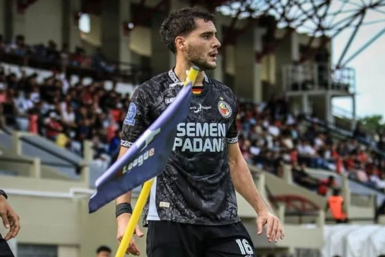 Yuran Fernandes dan Strategi Persebaya Surabaya Menghadapi Musim Baru