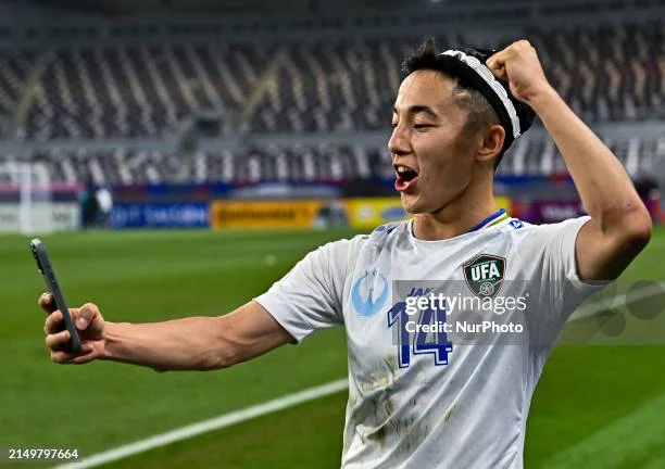 Abbosbek Fayzullaev Pemain Muda Uzbekistan yang Membuat Sejarah di Piala Dunia 2026