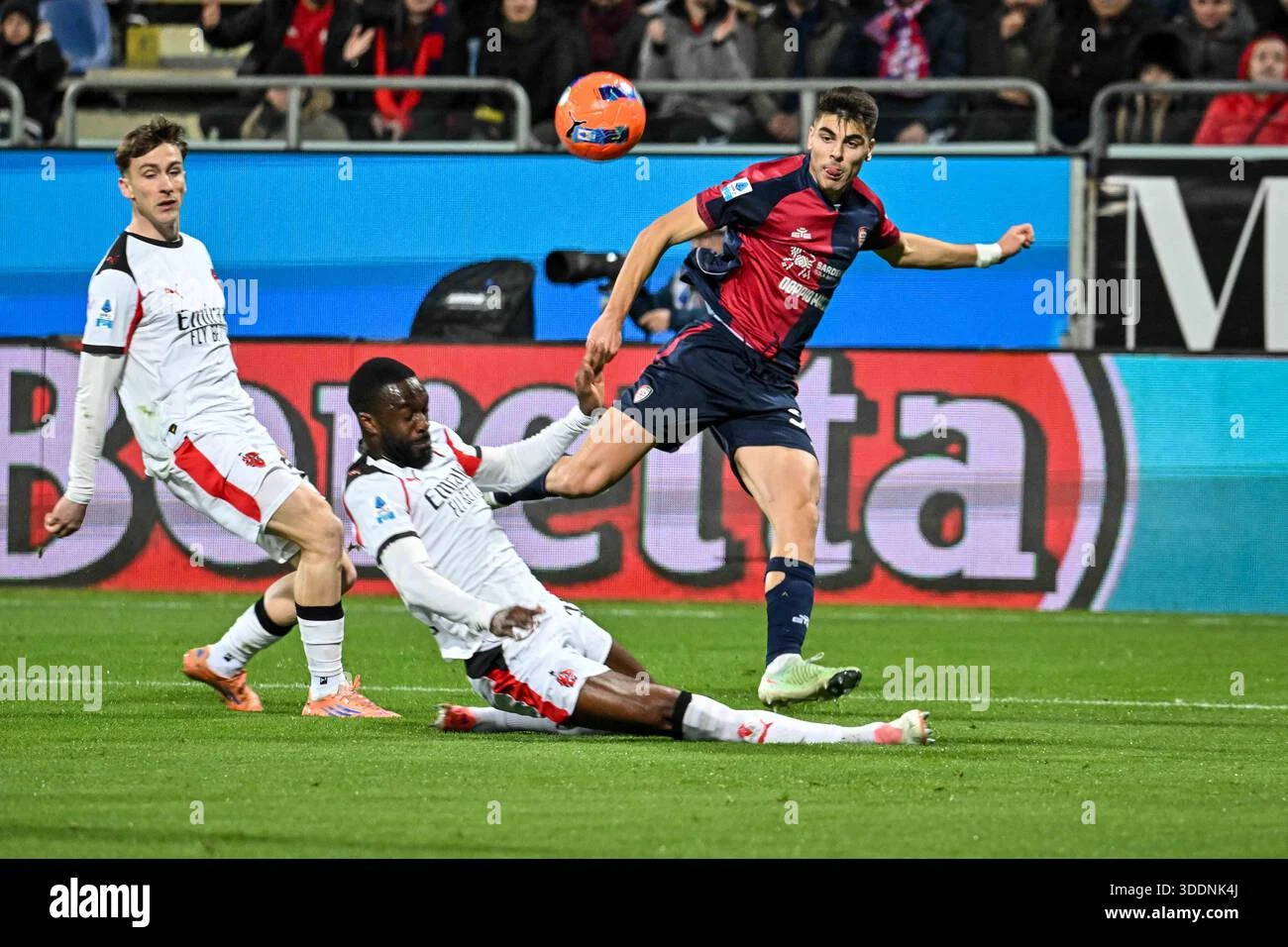 AC Milan vs Cagliari Calcio: Pertarungan Sengit di Serie A
