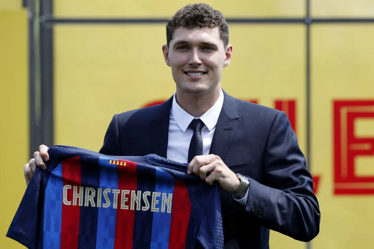 Andreas Christensen Dipastikan Bertahan di Barcelona