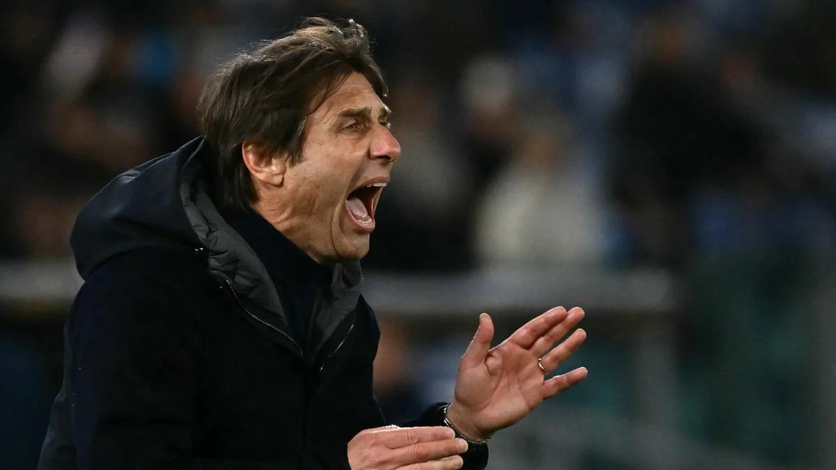 Antonio Conte Resmi Tinggalkan Napoli, Pergi dengan Penyesalan