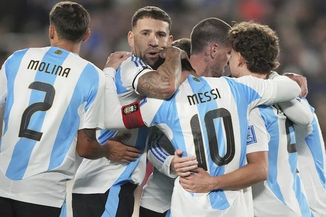 Argentina Puncaki Peringkat Dunia Sepak Bola, Messi Cetak Gol dalam Kemenangan atas Islandia