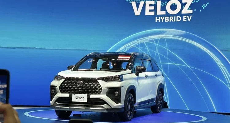BYD M6 PHEV, Tantangan Baru Bagi Toyota Veloz Hybrid di Pasar Mobil Keluarga