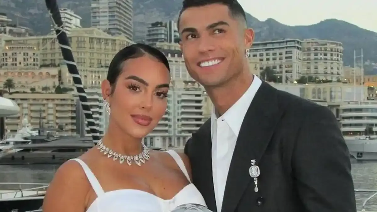 Cristiano Ronaldo Siap Beraksi di Piala Dunia 2026, Sementara Georgina Rodriguez Tampil Elegan