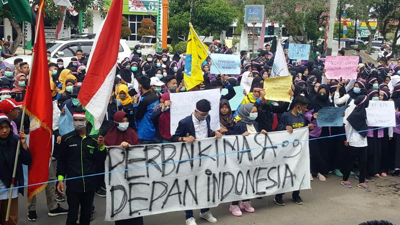 Demo dan Unjuk Rasa Melanda Berbagai Wilayah, Tuntutan Perbaikan dan Keadilan