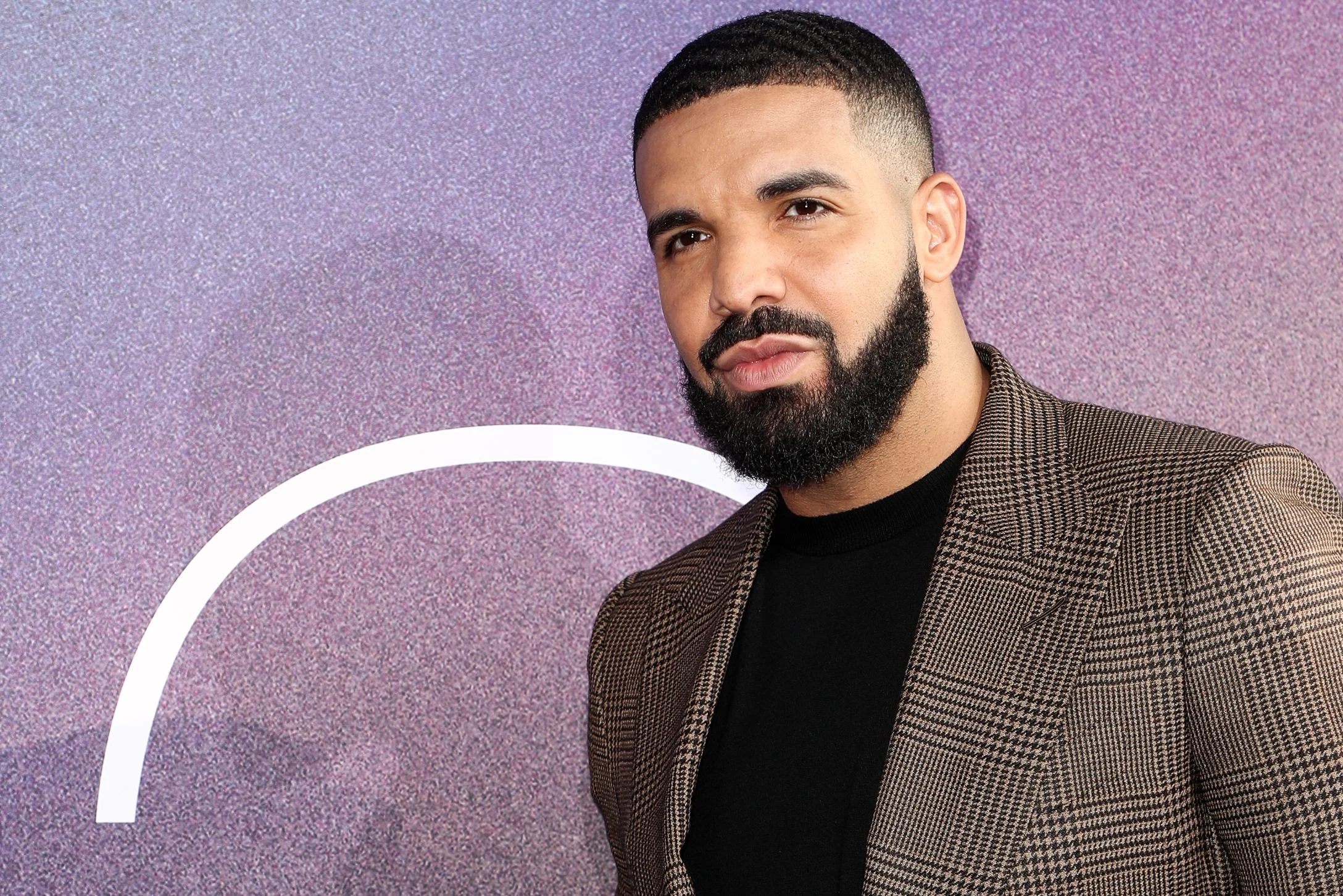 Drake London dan Kontrak Baru: Apa yang Terjadi di Balik Kesepakatan $141 Juta