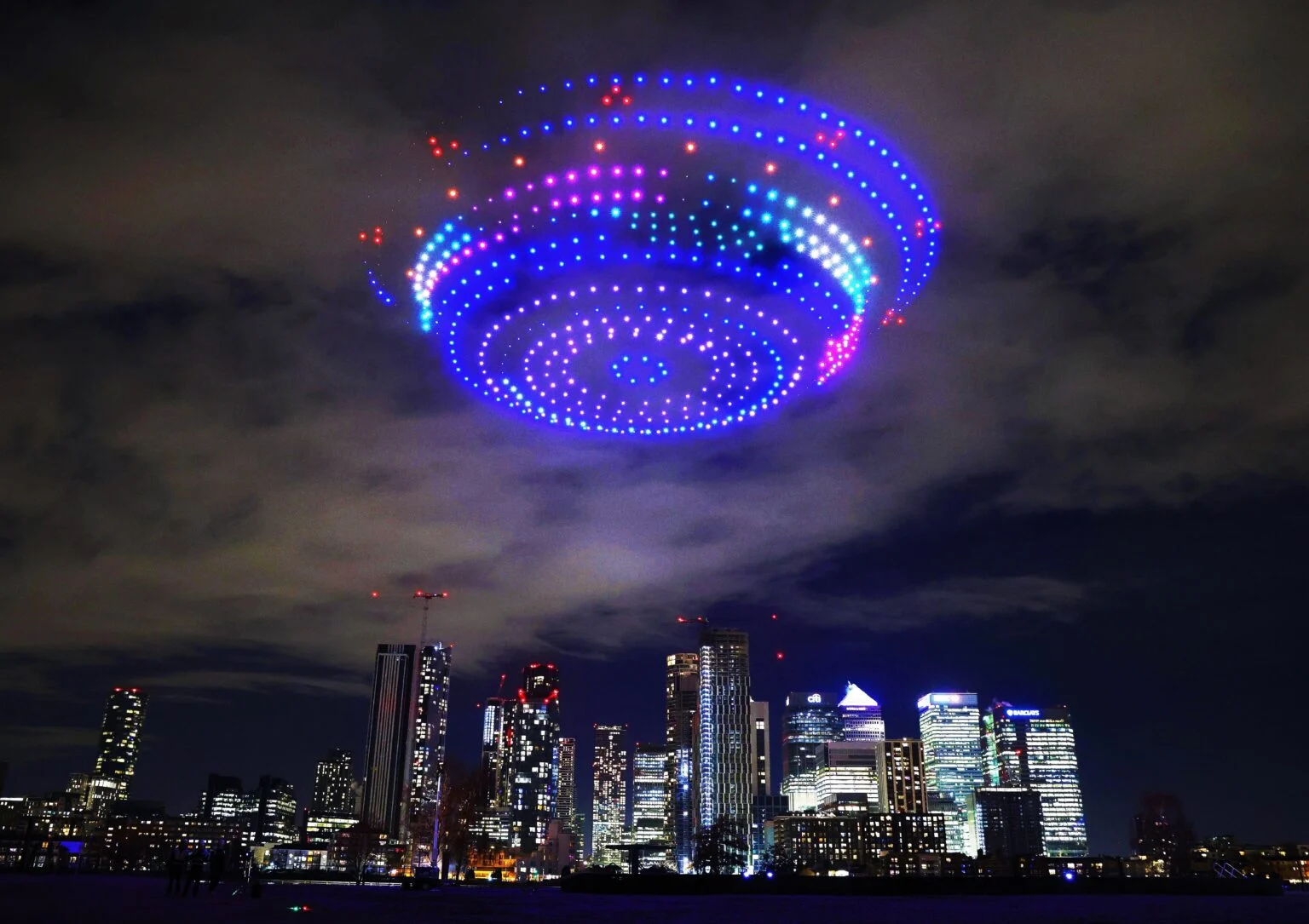 Drone Show 'Masters of the Universe' Membuat Bukit Bintang Bercahaya