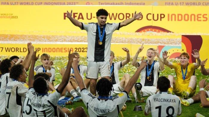Dunia Hiburan dan Olahraga: Dari UFC Hingga Piala Dunia