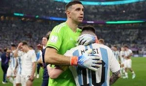 Emiliano Martínez: Kiper Argentina yang Tak Kenal Menyerah