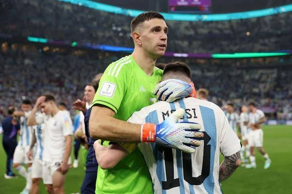 Emiliano Martínez: Kiper Argentina yang Tak Kenal Menyerah