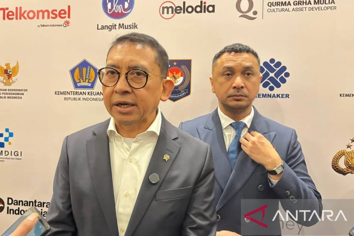 Fadli Zon: Antara Pembohongan Baliho dan Pemajuan Kebudayaan
